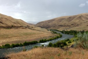 Deschutes River Trail near Coumbia River Gorge. Doug Campbell Photo